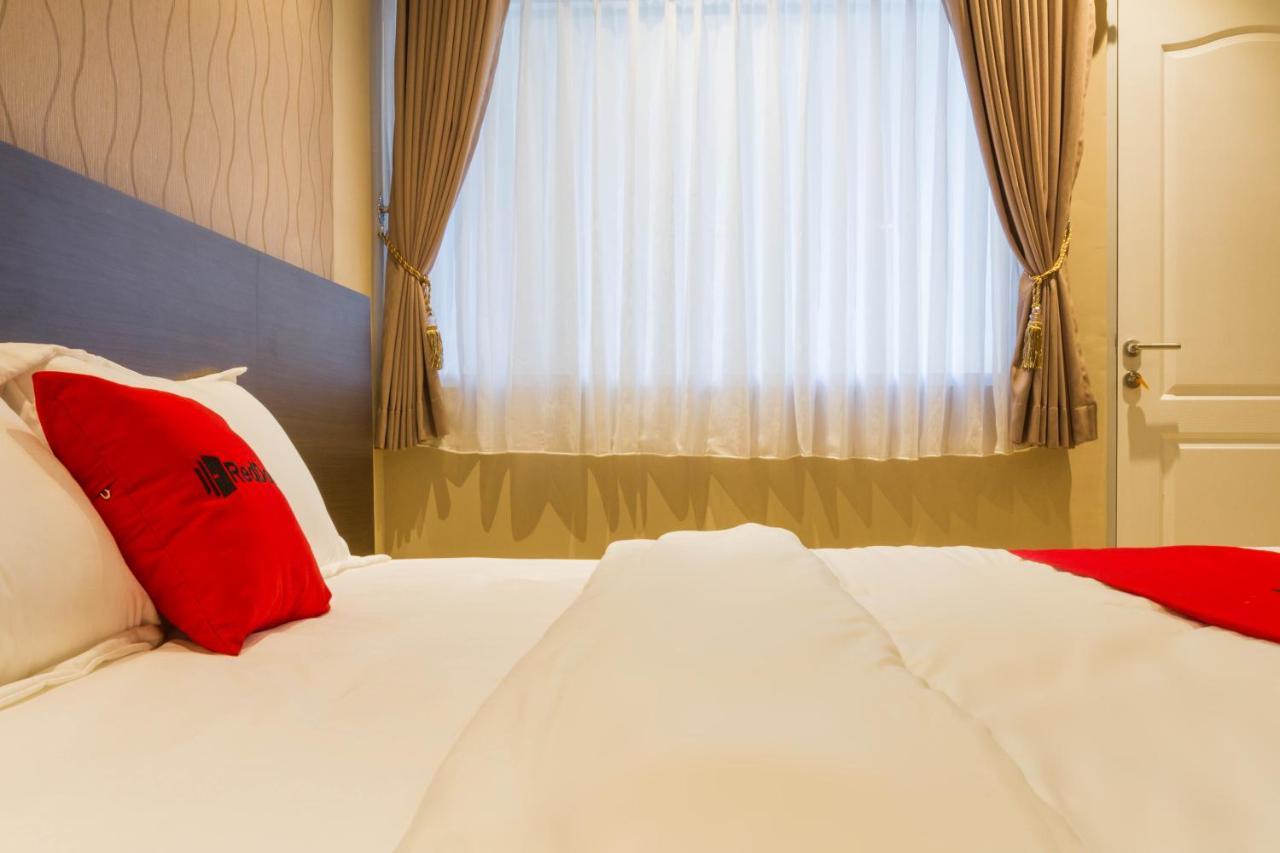 Reddoorz Plus @ Dipatiukur Bandung Kültér fotó
